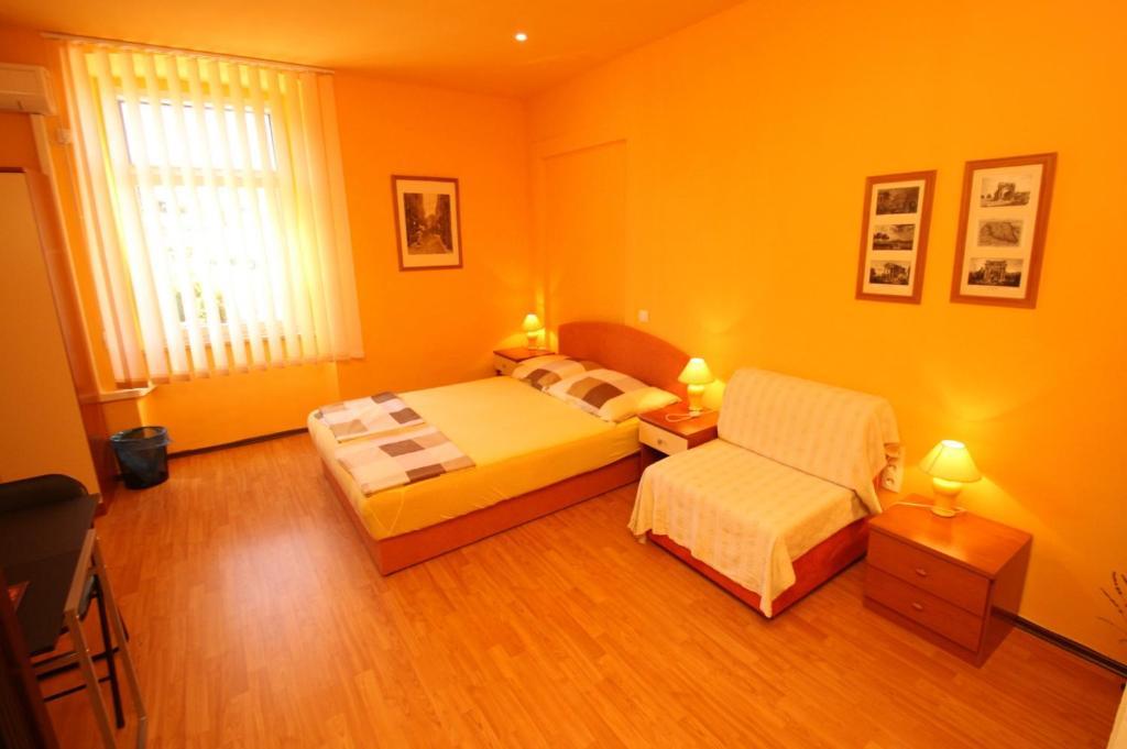 PUY Guest House Zona חדר תמונה